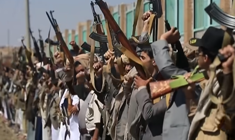 Les Houthis, alliés de l'Iran, en guerre contre l'Arabie Saoudite