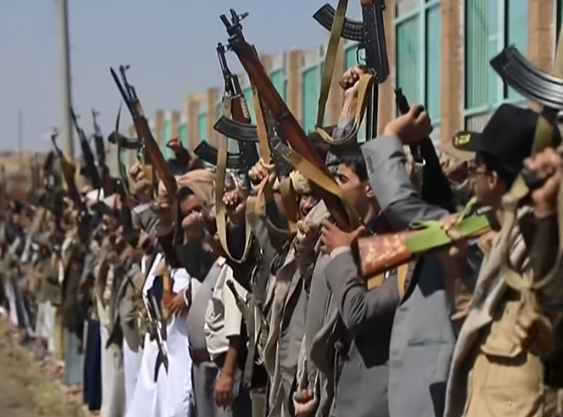 Les Houthis, alliés de l'Iran, en guerre contre l'Arabie Saoudite